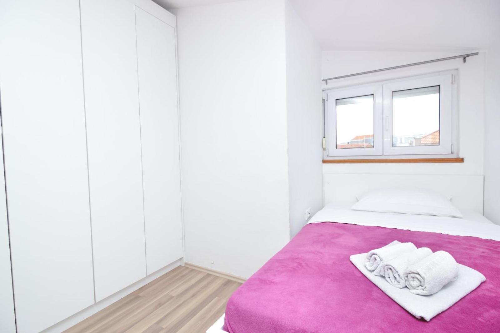 Apartman Lara Zara Esterno foto