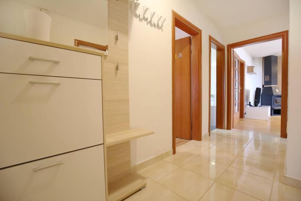 Apartman Lara Zara Esterno foto